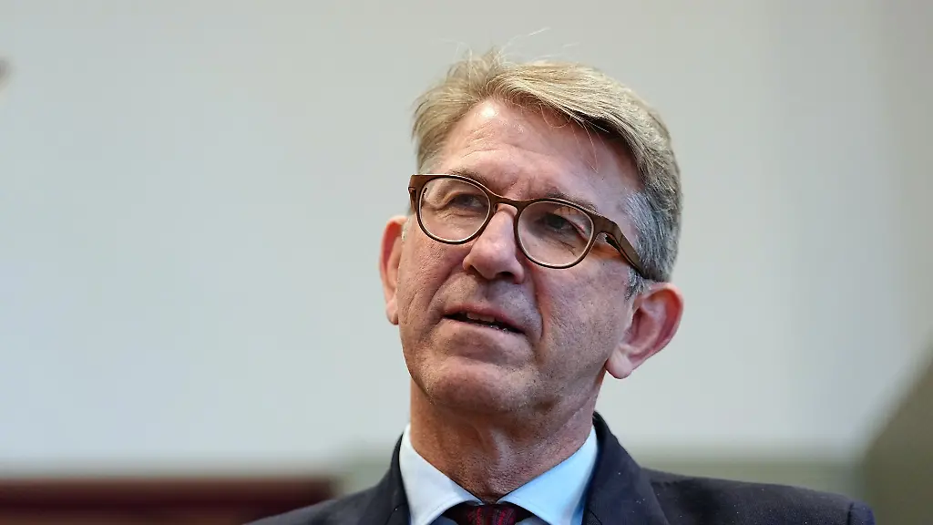 Regierung plant Investitionsverpflichtung für Streamingdienste und TV-Sender