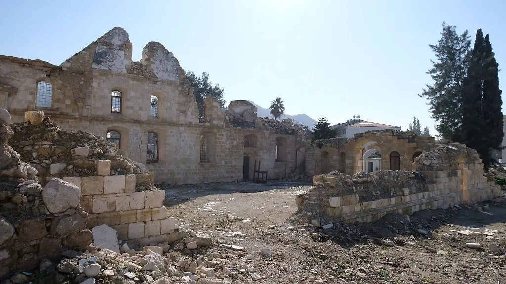 Kirchen-Wiederaufbau bringt Hoffnung nach Erdbeben