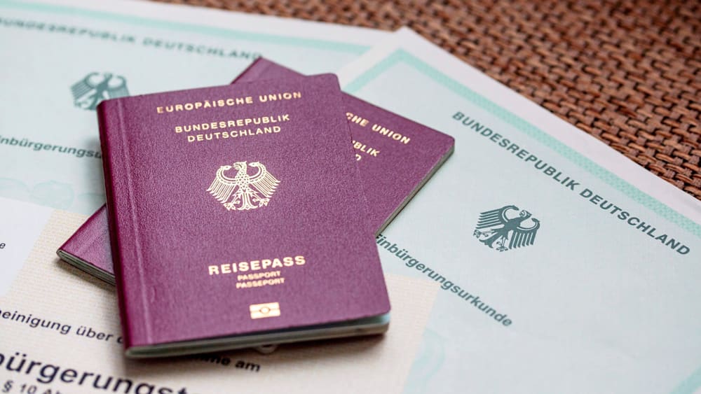 Einbürgerung ohne Sprachtest in Rheinland-Pfalz umstritten