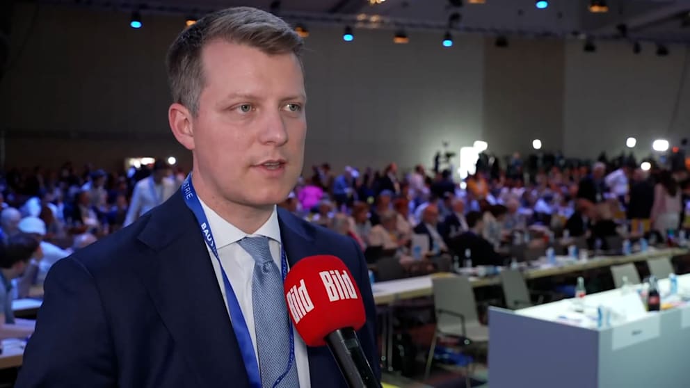 Henning Höne zieht Kandidatur für FDP-Vorsitz zurück