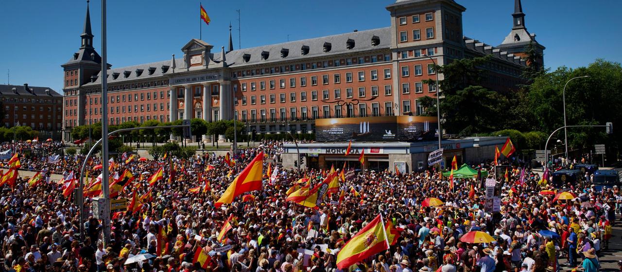 Proteste gegen den Regierungschef in Madrid