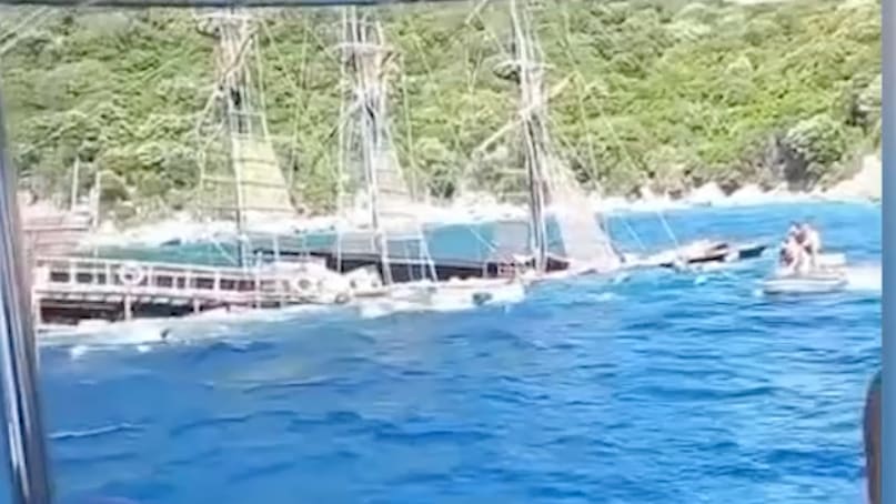 Partyboot vor türkischer Küste gesunken