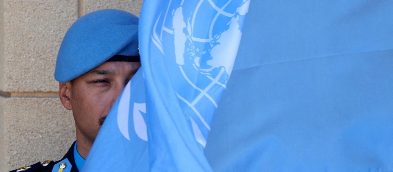 Internationale Friedenseinsätze: Herausforderungen und Zukunftsaussichten