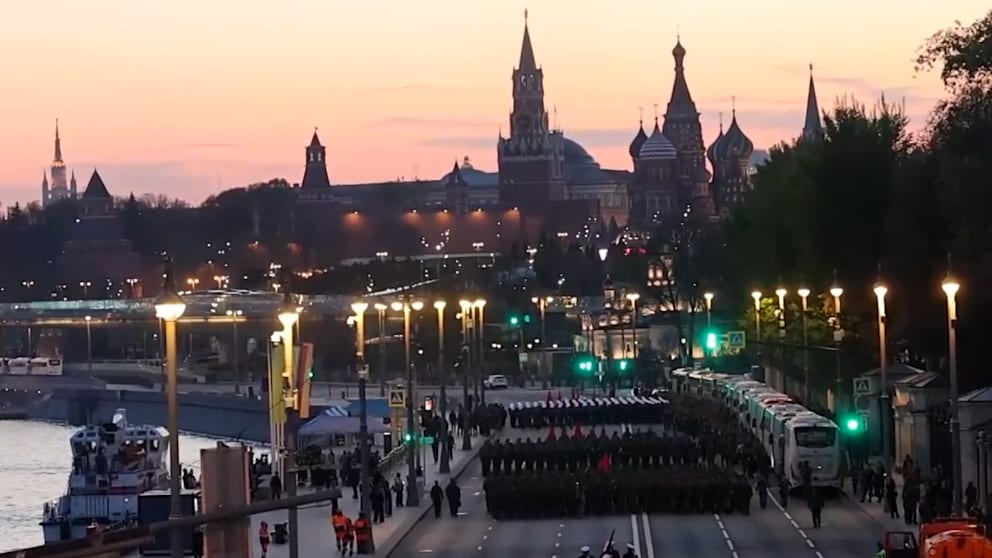 Kreml-Parade in Moskau ohne Militärtechnik