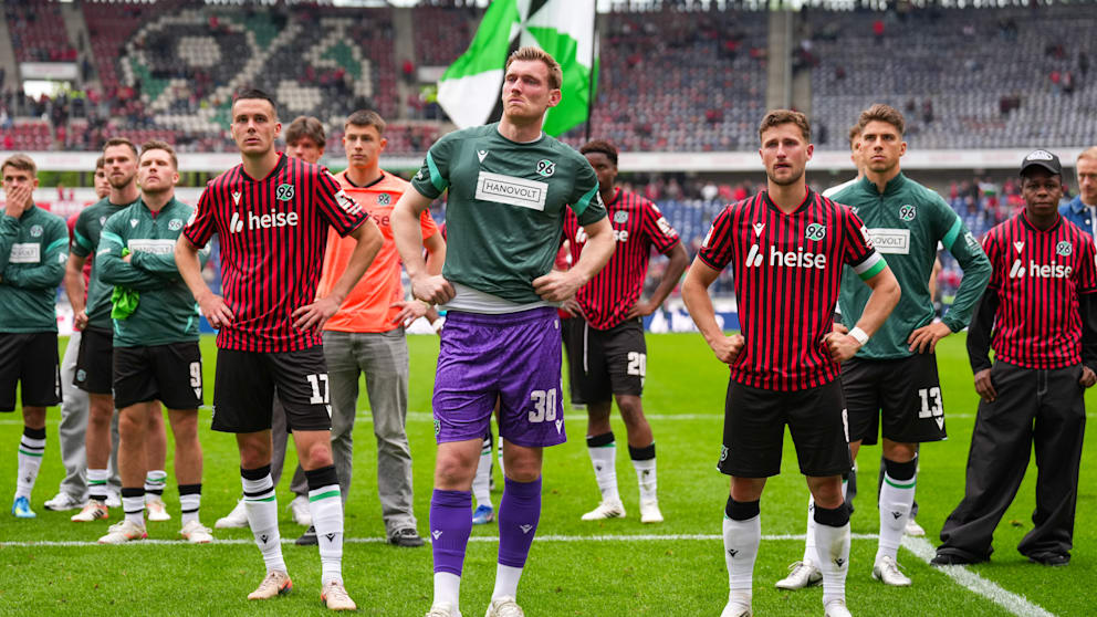 Hannover 96 verabschiedet zehn Spieler