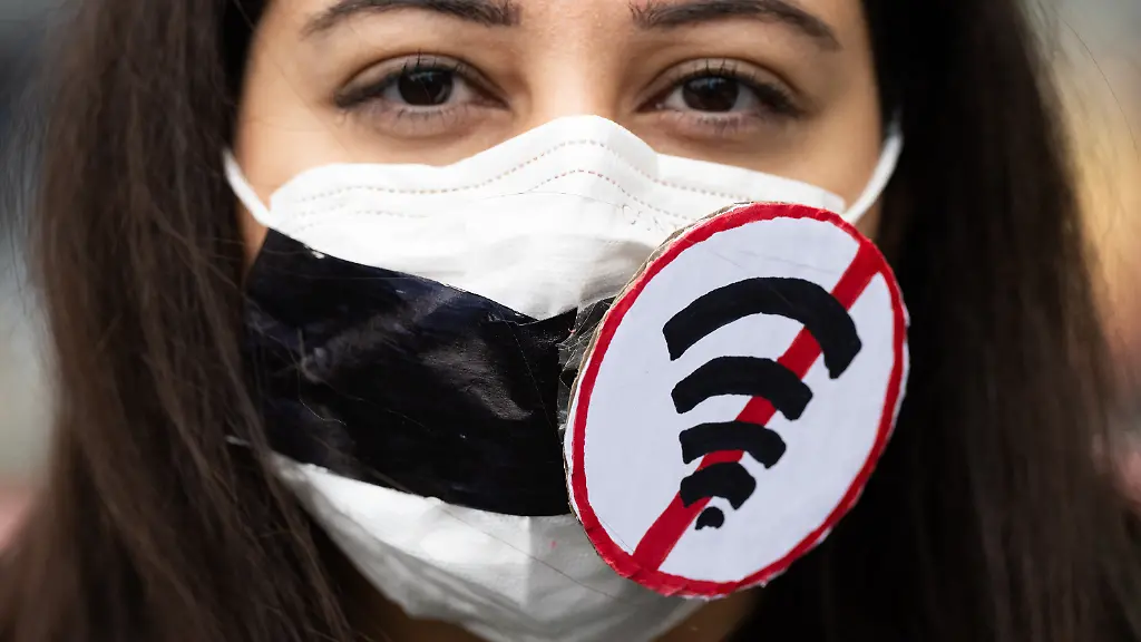 Irans Präsident kündigt Ende der Internet-Sperre an