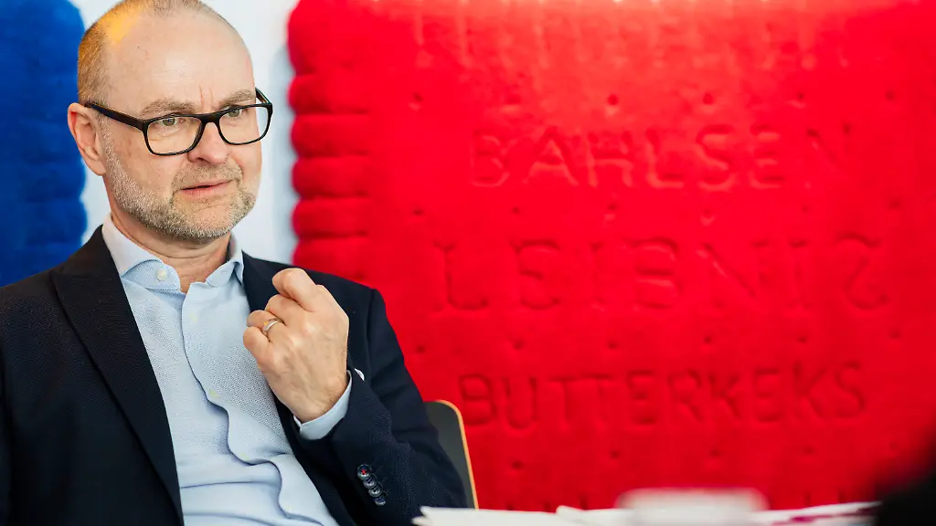 Appell an Unternehmen: Bahlsen-Chef grenzt sich von AfD ab
