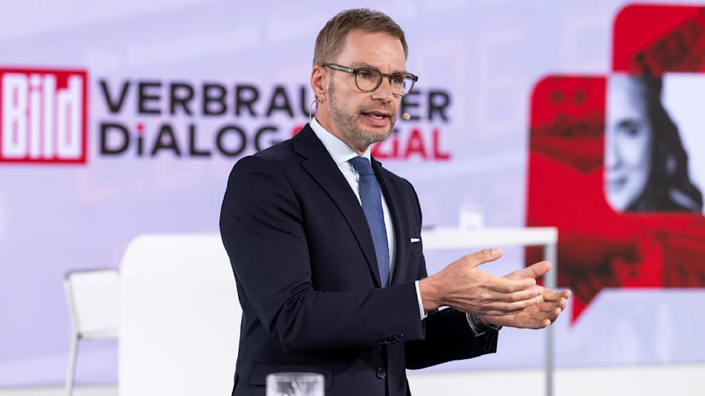 Diskussion über Strompreise beim BILD-Verbraucherdialog