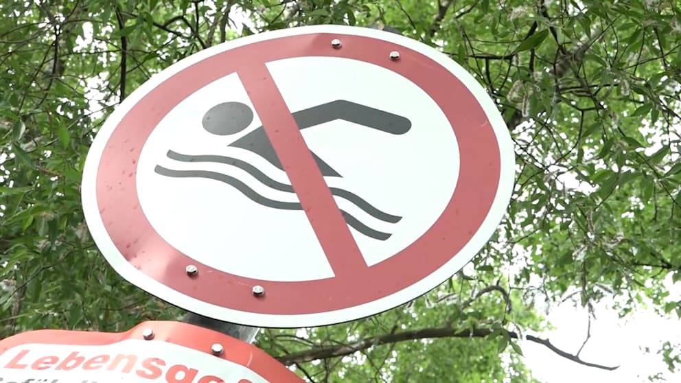 Sommerhitze am Rhein: Gefahren und Bußgelder für Badefreunde