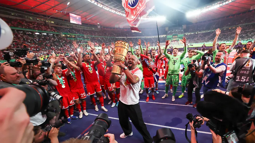 FC Bayern: Pokalsieg und Zukunftsfragen