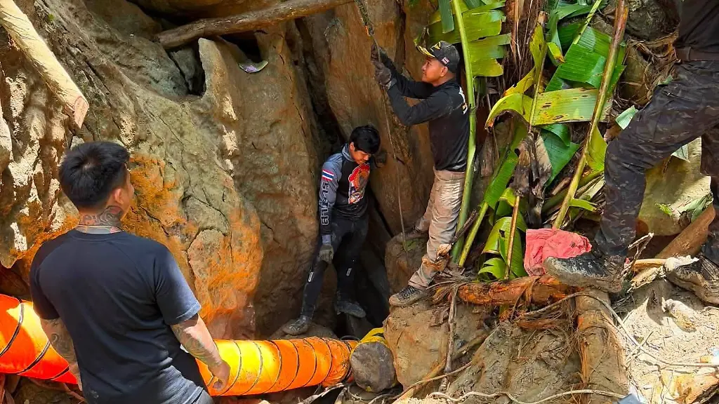 Rettungsaktion für in Laos gefangene Goldsucher