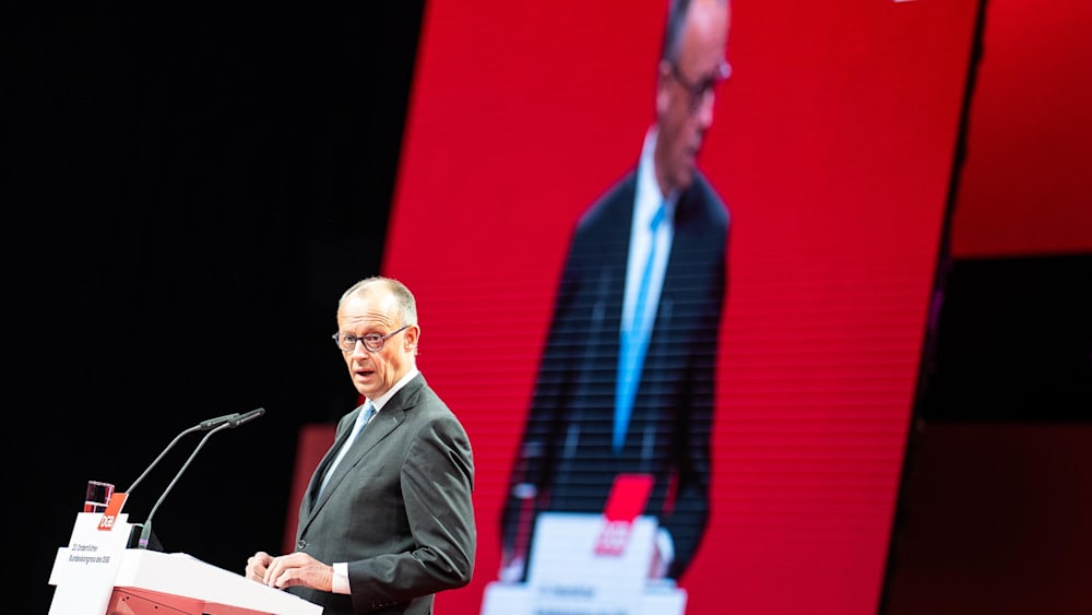 Merz erntet Pfiffe beim DGB-Kongress