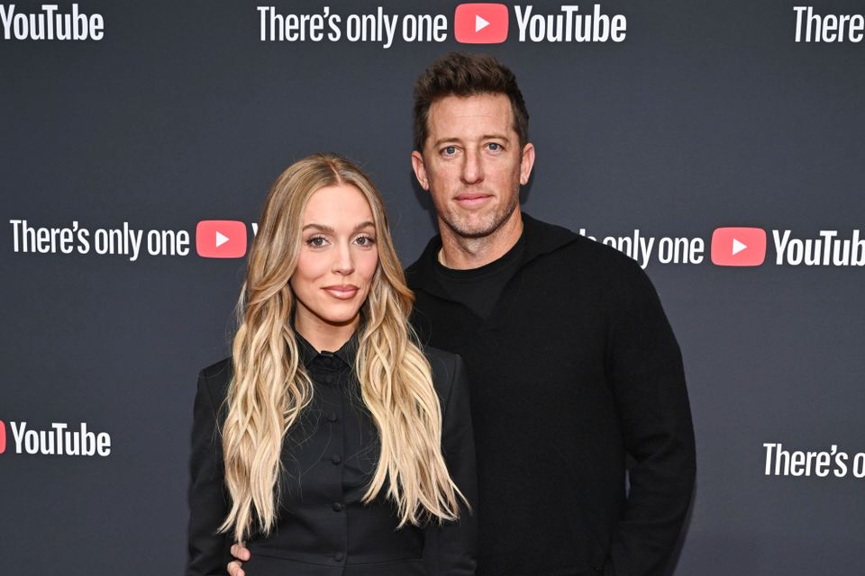 Alex Cooper verkündet Schwangerschaft auf Instagram