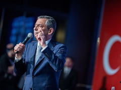 Proteste und politische Spannungen in Izmir: CHP-Führungsstreit eskaliert