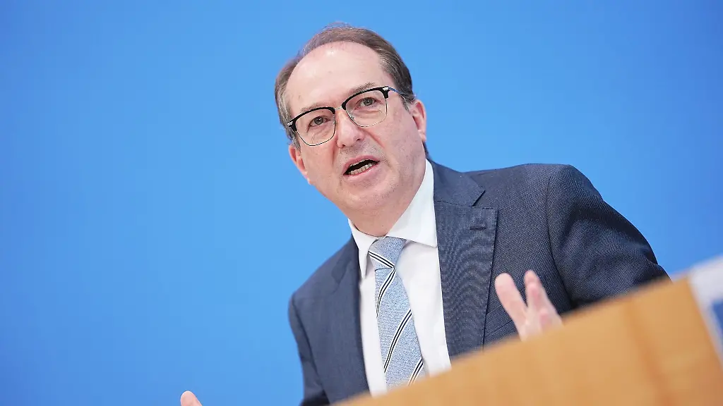 Dobrindts Vorbehalte gegen Social-Media-Verbot für Kinder