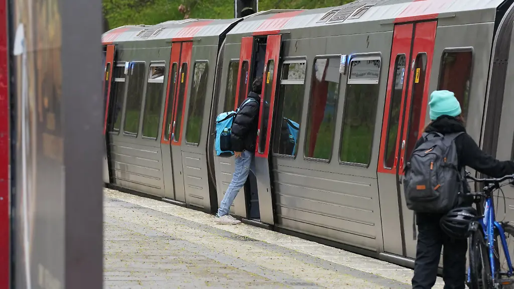 CDU erwägt Sachleistung: Deutschlandticket statt Bargeld für Bürgergeld-Empfänger