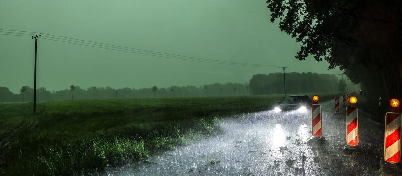 Unwetter im Norden und Westen Deutschlands verursachen zahlreiche Einsätze