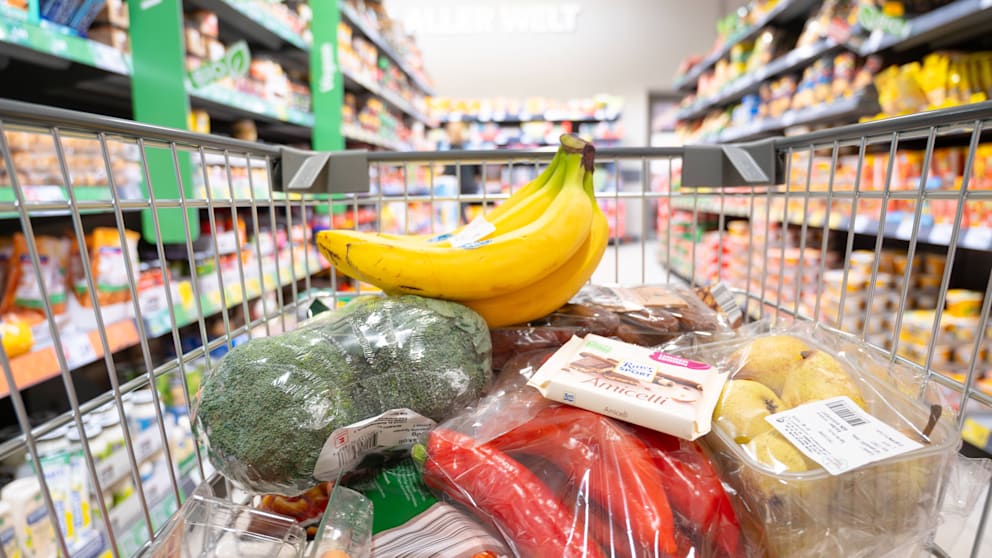 Preisveränderungen bei 60 Produkten im April