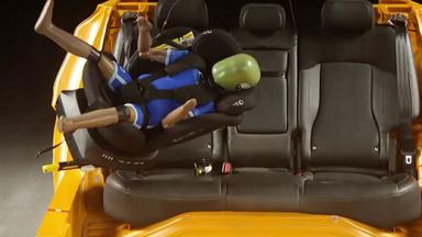 Autokindersitze: Sicherheit und Handhabung im Test