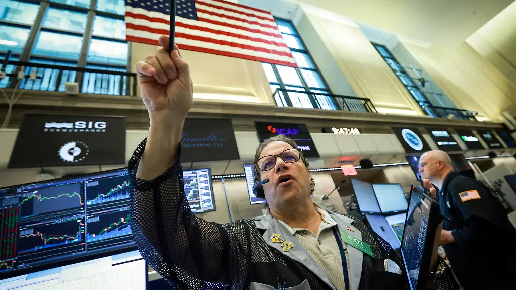 Nasdaq unter Druck: Anleger ziehen sich aus dem Tech-Sektor zurück