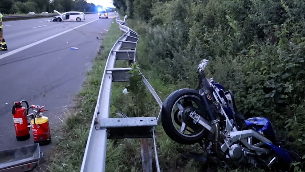 Schwerer Verkehrsunfall auf der A555