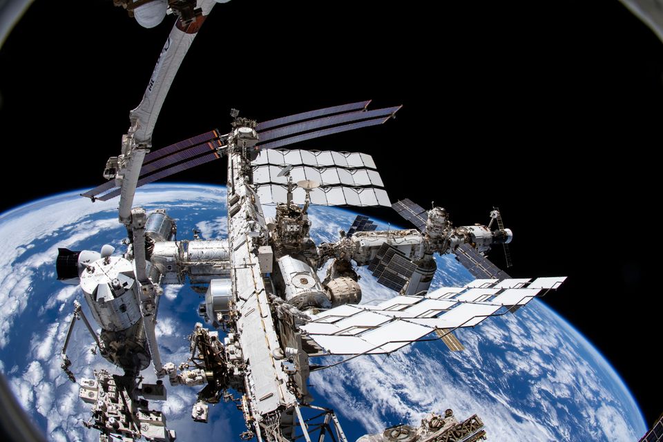 Reparaturbedarf auf der ISS: Gefährdete Module und Luftverlust