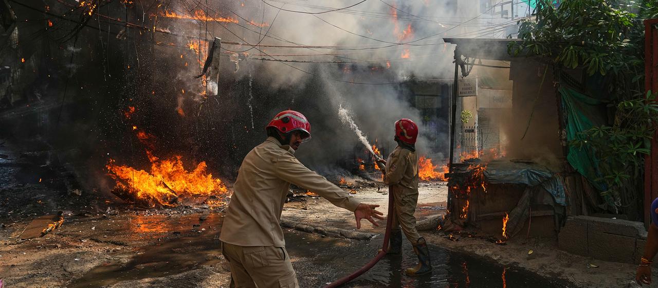 Brand in Neu-Delhi fordert 21 Menschenleben