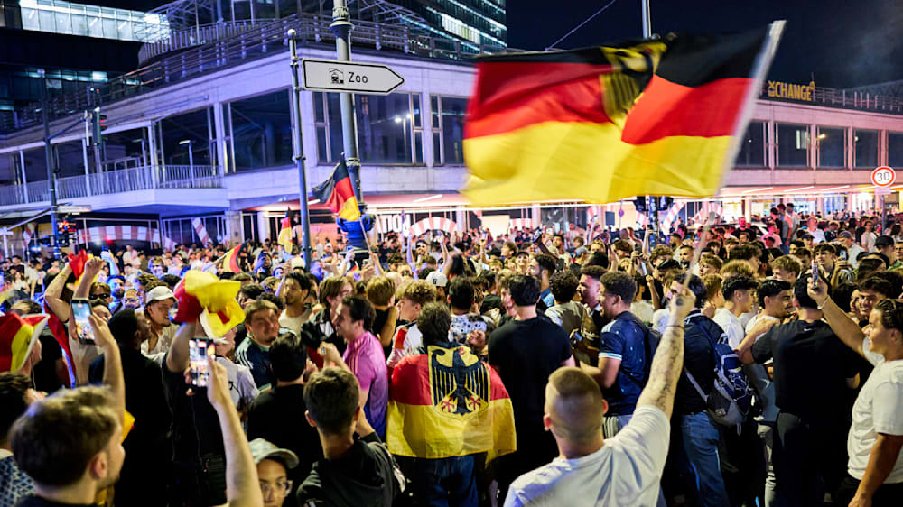 WM-Sieg gegen die Elfenbeinküste sorgt für Jubel