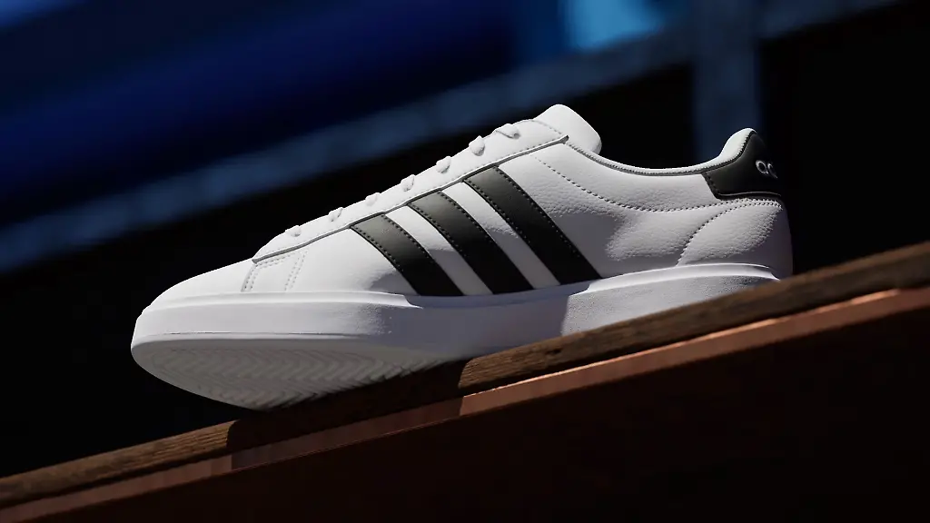 Der Adidas-Sneaker, den Männer im Sommer brauchen