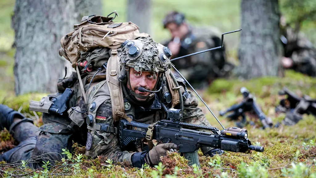 Wie die Bundeswehr im Baltikum Feindkontakt übt