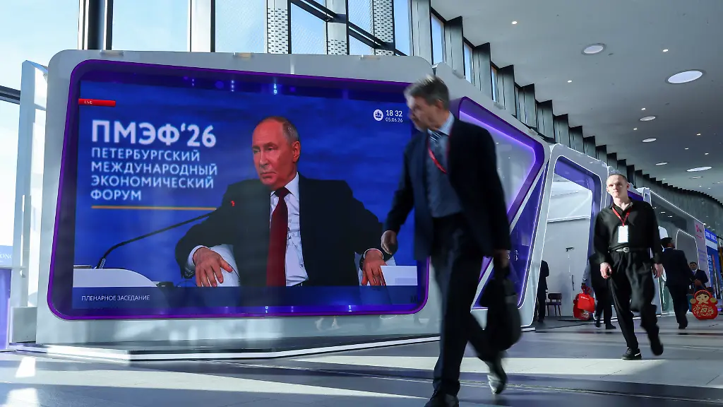 Russlands Wirtschaftsforum von Drohnenangriffen überschattet