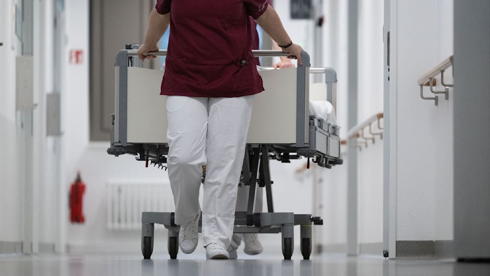 Reformstreit in der Koalition: Emotional geführte Debatte um Pflegereform