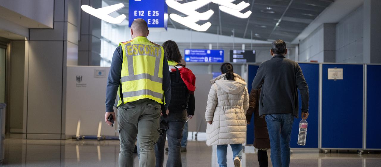 EU plant Abschiebezentren für Asylbewerber in Drittstaaten
