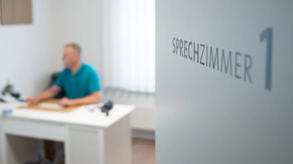 Sparen allein reicht nicht: Finanzprobleme der Krankenkassen bleiben