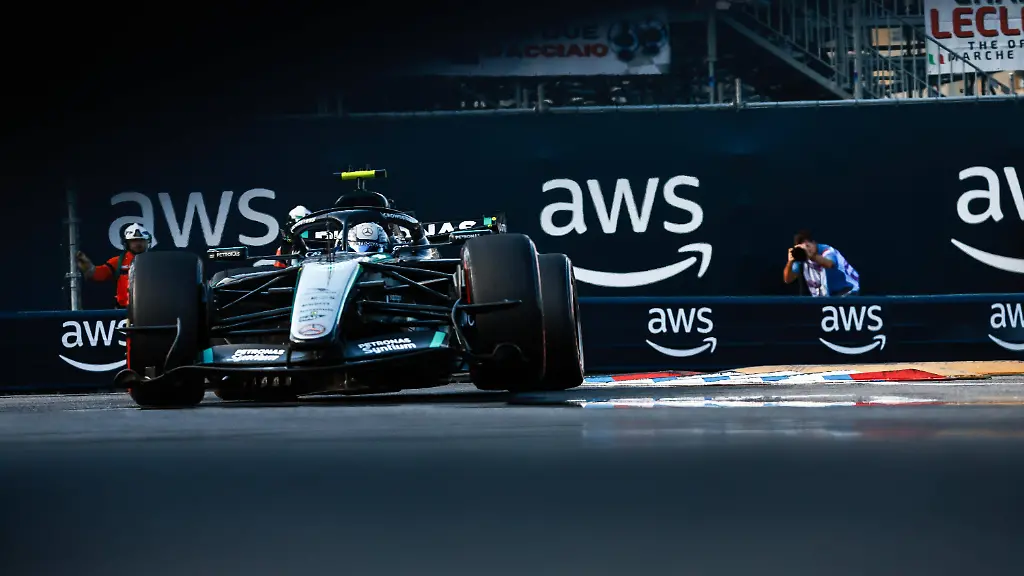Ferrari Teamchef Vasseur im Krankenhaus – Auswirkungen auf Monaco-Dominanz