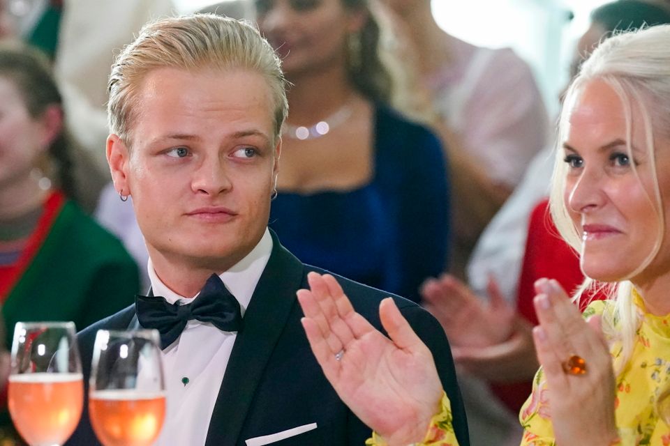 Entscheidung über die Freilassung von Marius Borg Høiby in Norwegen vertagt