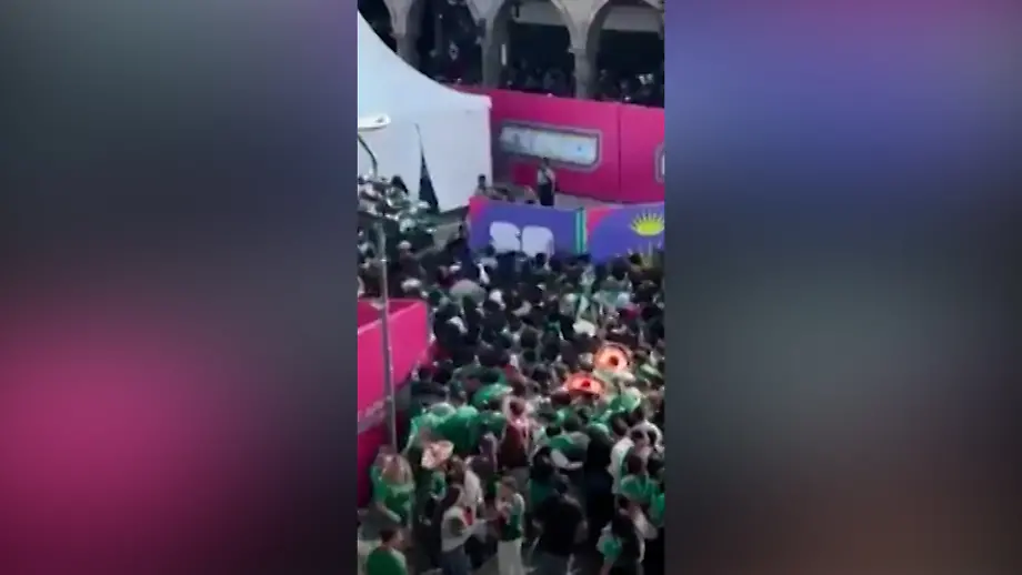 Polizei stoppt Massenandrang in Guadalajara