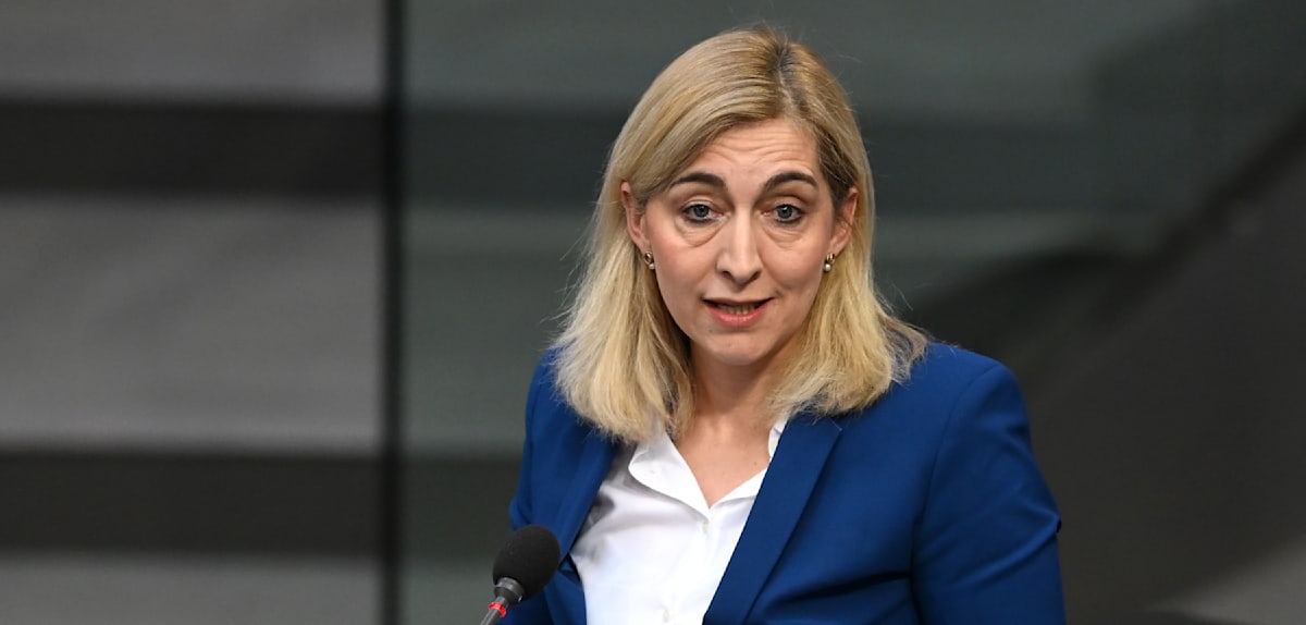 Warken stellt weitere Einsparungen in der GKV in Aussicht