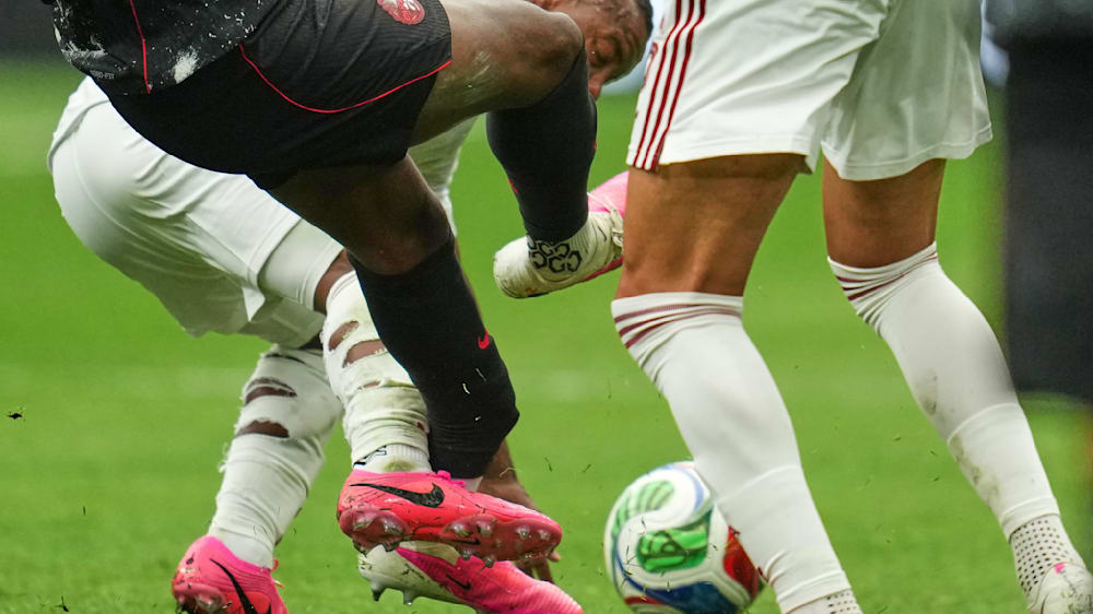 Ismael Koné äußert sich nach Beinbruch mit emotionaler Botschaft