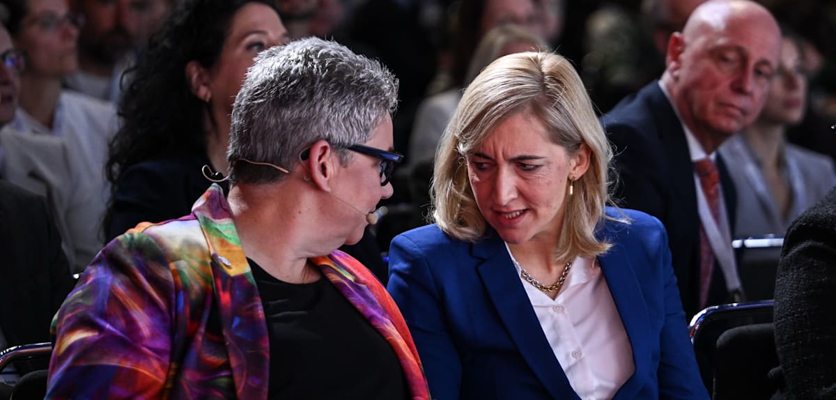 Intensive Kritik an Pflegeplänen von Gesundheitsministerin Warken