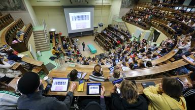 Die Auswirkungen der geplanten Reformen der Bundesregierung auf junge Generationen