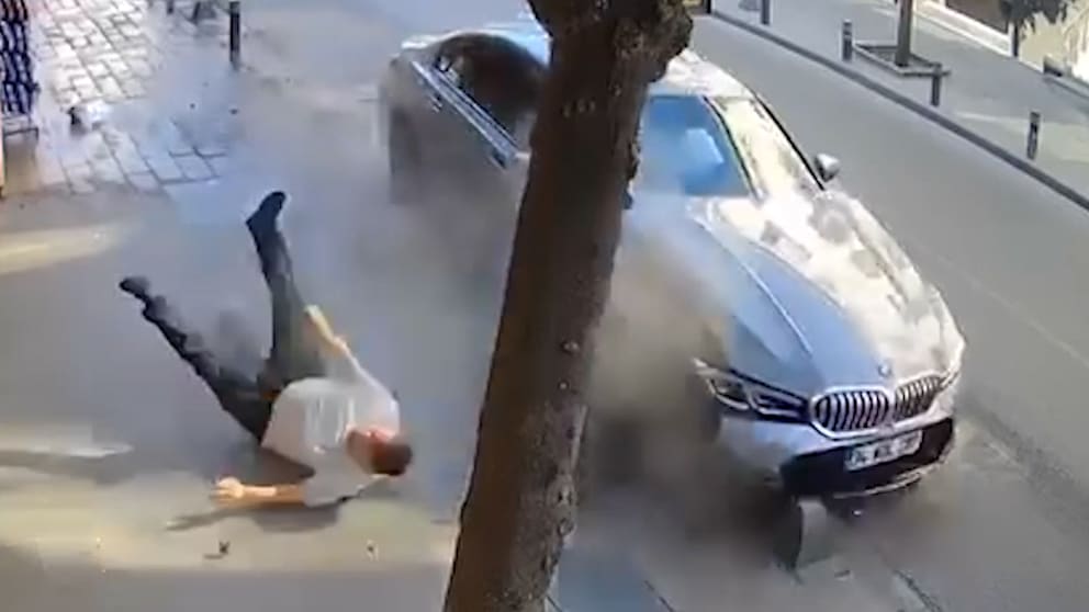 Unfall in Istanbul: Mietwagen erfasst Fußgänger