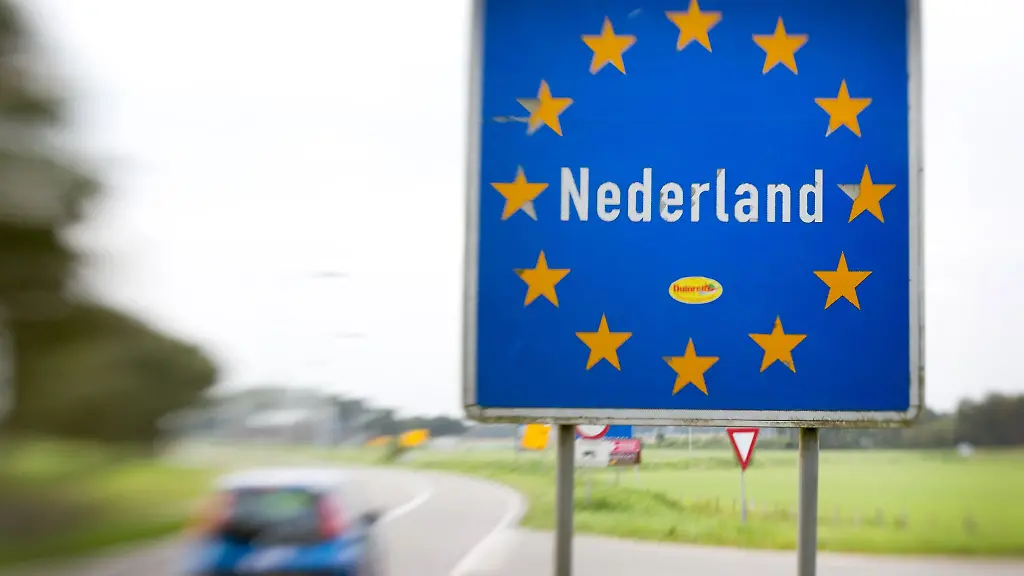 Kostenfallen im Ausland: Tipps für Autofahrer