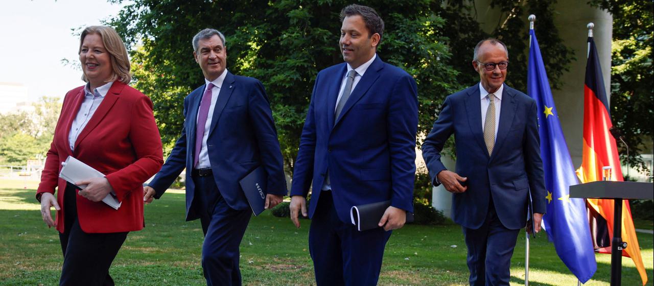 Koalition präsentiert Reformpläne: Geschlossenheit bei Einigung