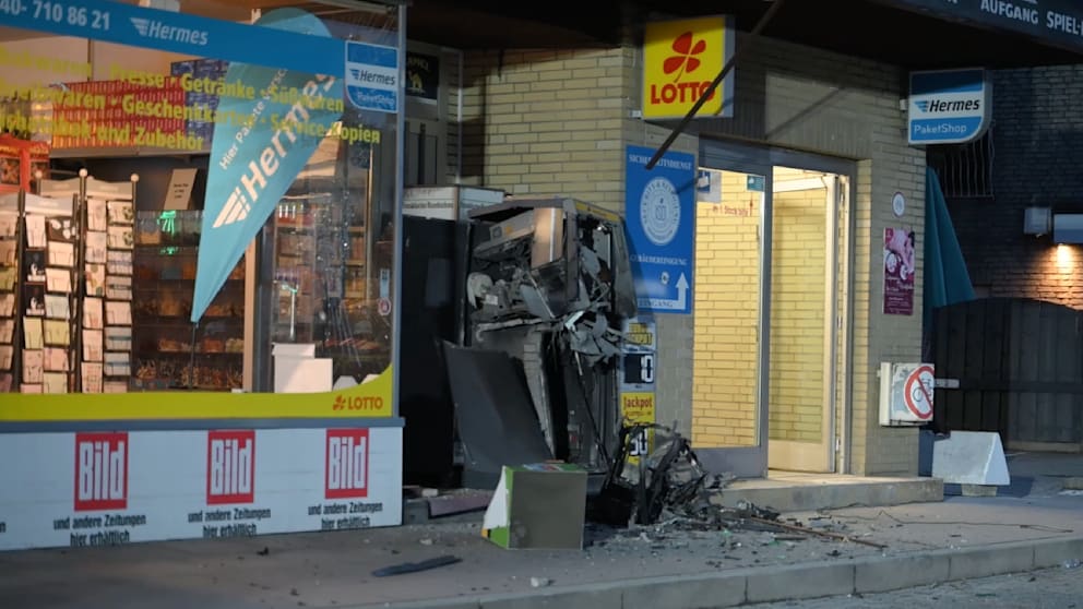 Explosion in Hamburg: Geldautomat vollständig zerstört
