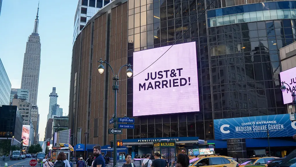 New Yorker Künstler verkauft Abfall von Taylor Swifts Hochzeit