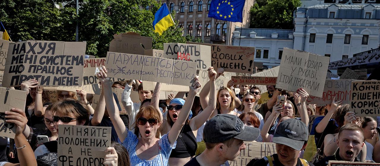 Veränderungen im ukrainischen Verteidigungsministerium und darüber hinaus