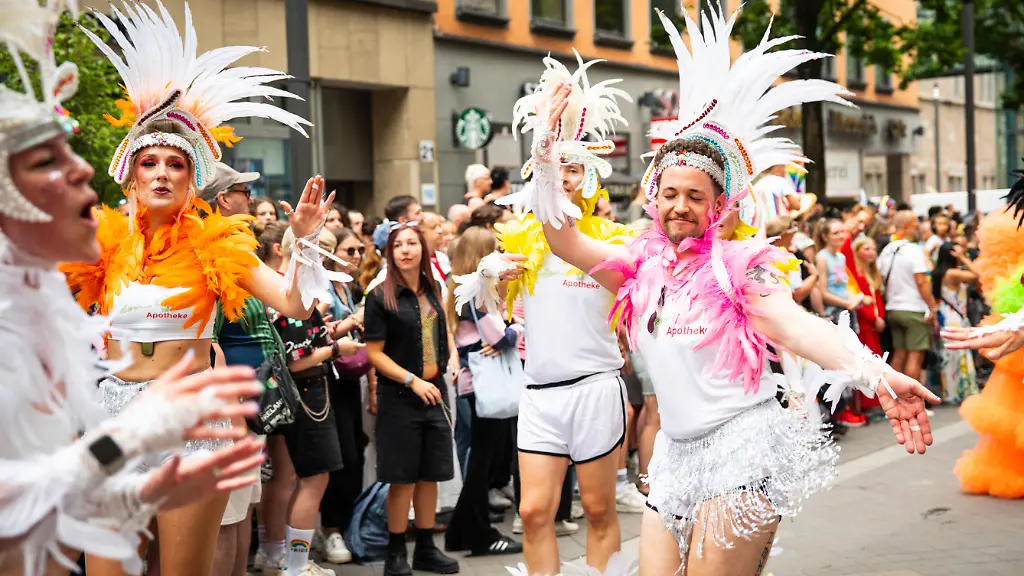 Angst und Hoffnung beim Kölner CSD
