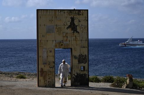 Papst Leo XIV. und sein Einsatz für Flüchtlinge auf Lampedusa