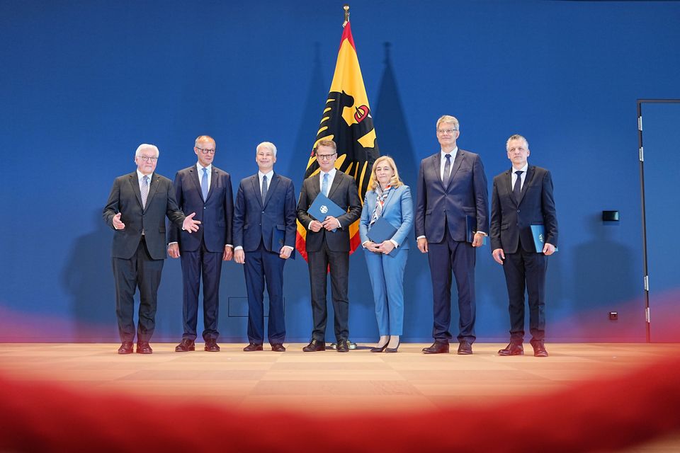 Bundespräsident ernennt neue Minister im Kabinett Merz